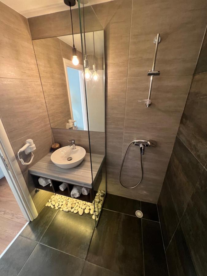 Kanes Bohemian Boutique Hotel Sarandë 外观 照片
