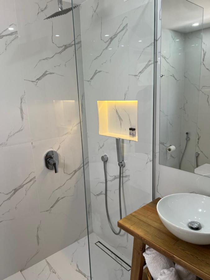 Kanes Bohemian Boutique Hotel Sarandë 外观 照片