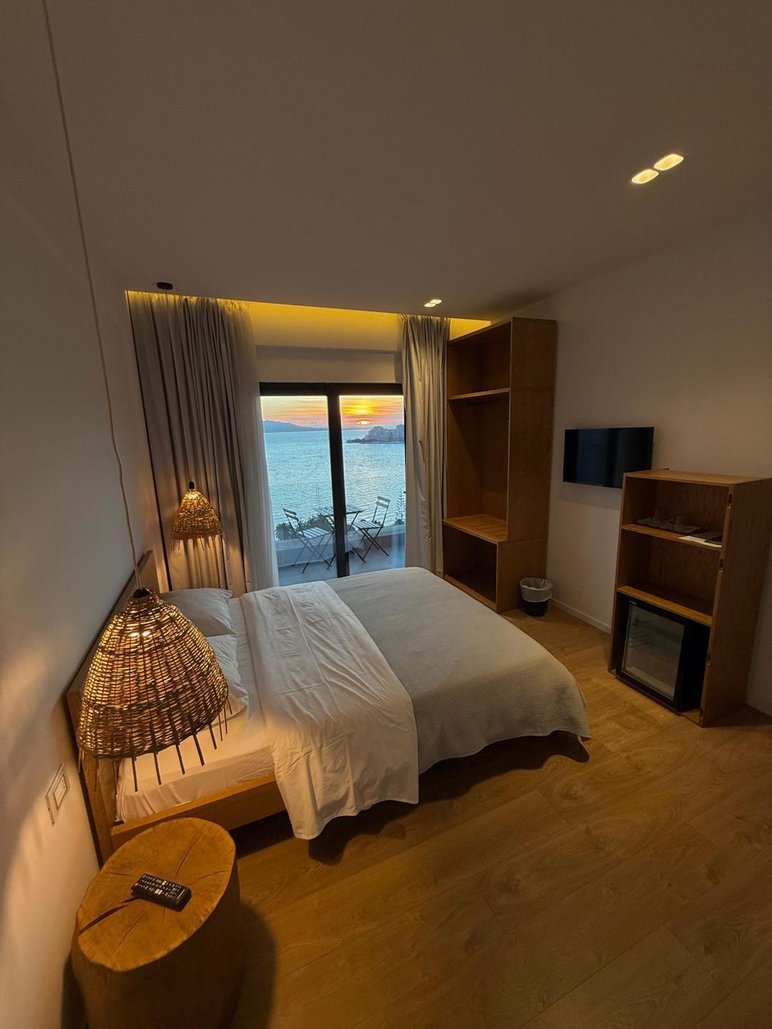 Kanes Bohemian Boutique Hotel Sarandë 外观 照片